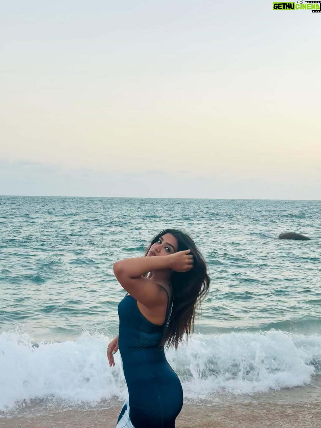 Cuty Mendiratta - 2.7K Likes - You wish you were here 🌊