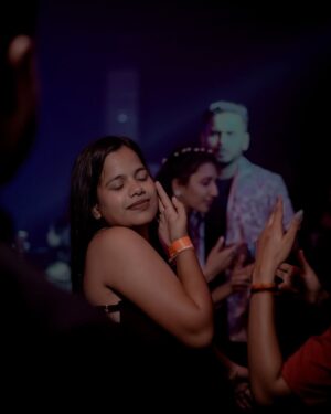 DJ Nashley Instagram - She Played And The Crowd Went Crazy !!!!
She Raised The Ambience on High Vibrations - DJ Nashley Rocked This Saturday ay D’Casa -The Pub!
📍2nd floor, Hotel MB Green, Vijaynagar, Jabalpur
Follow For Updates And Be Part Of The Party Vibes🍻
#dcasa #daycelebration #dayvibes #dcasajabalpur #dcasathepub #girlsnight #saturdaynight #pub #clubbing #club #familypub