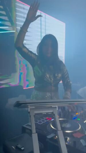 DJ Nashley Instagram - 🔥🔥🔥🔥
#timelapsetakeover #LiveSet #SaturdayNightVibes #ClubEnergy #DJOnDeck #SeeYouOnTheFloor #WeekendStartsHere #TurnItUp #PartyWithMe #ThisIsTheVibe #NextEpisodeNights