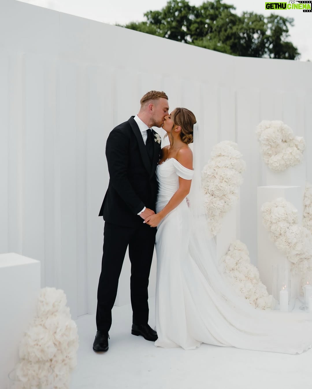 Dani Dyer - 587.9K Likes - The Bowens🤍