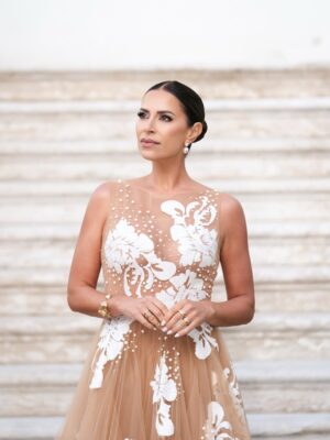 Dânia Neto Instagram - Globos de ouro 2025 ✨ 

Vestido @joao_rolo_couture 
Makeup e cabelo @rebeca.make.up 
Photo @melissavieira.ph 
@lockehotels