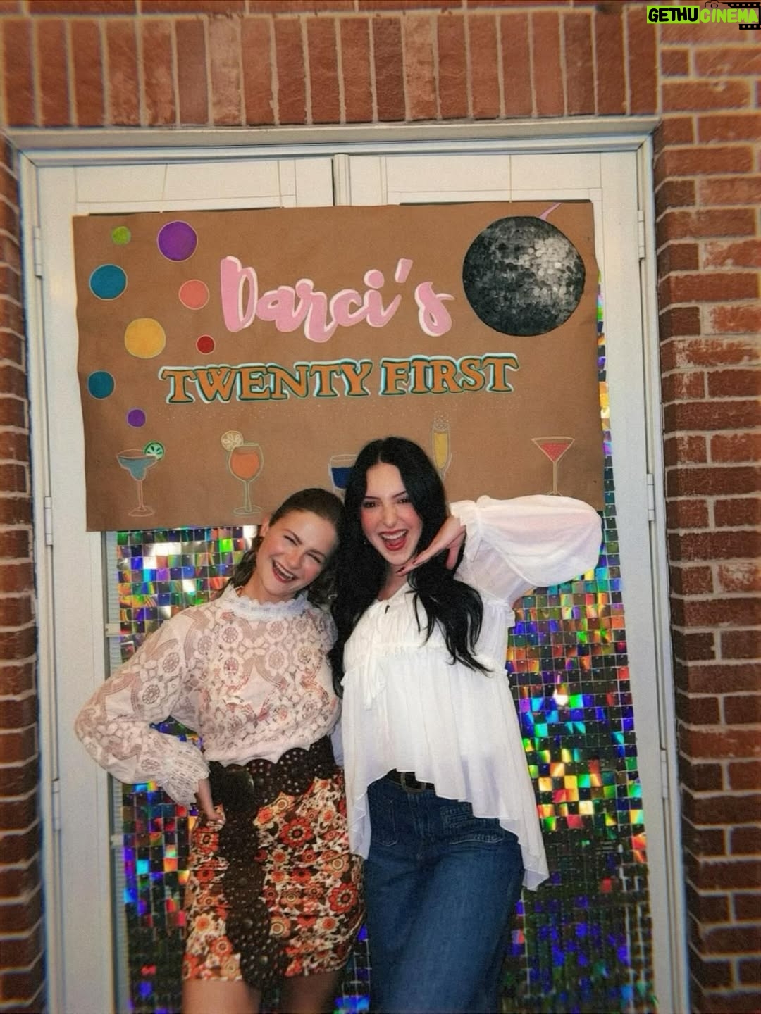 Darci Lynne Farmer - 31.5K Likes - Thank you to everyone who made me feel so loved on my birthday Sunday. 21 years and counting! Praise God for another year to be a light in the dark, and to continue to spread love. 1 John 4:16 ❕