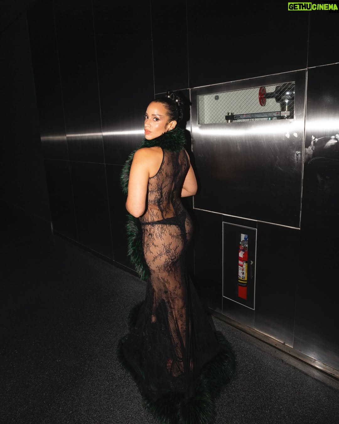 Dascha Polanco - 57.1K Likes - One World Muse. @kimshuistudio 

📸: @eduardoholguinm 
#ismellgood