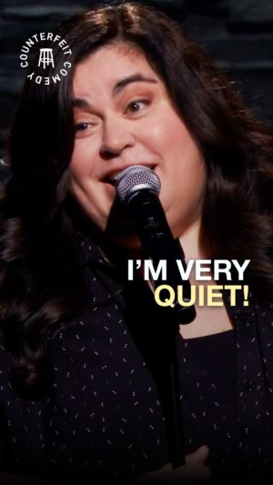 Debra DiGiovanni Instagram - He has no idea! 📞

#standup #phone #therapy