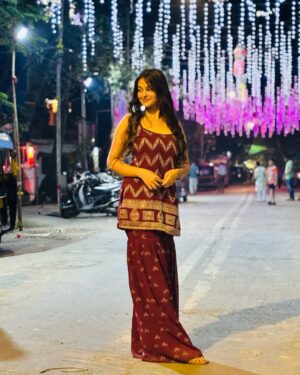 Deepa Rai Instagram - Happy Diwali 🪔❤️
#diwali #dilwali #explorepage #explore #foryou #foryou #trend #trendy #trendingreels #trending #daily