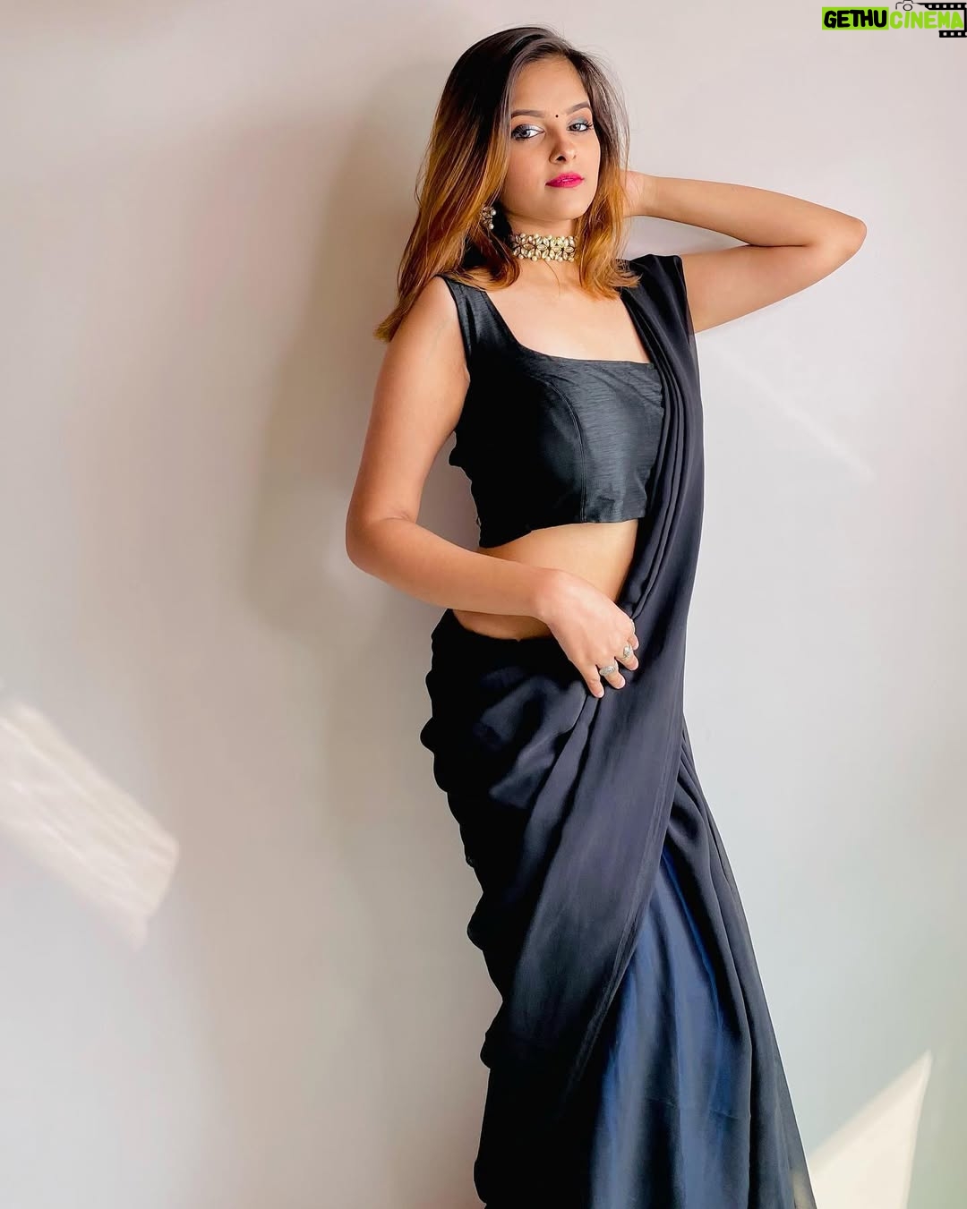 Deepa Rai - 6.7K Likes - The best is yet to be 
.
.
.
#explore #foryou #trending #saree