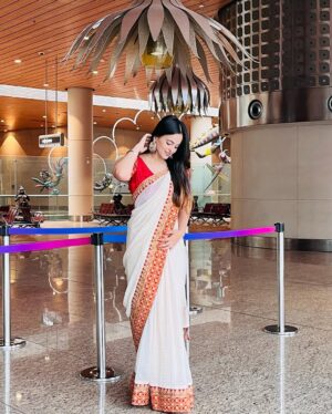 Deepa Rai Instagram - ❤️
.
.
.
.
.
#explore #explorepage #foryou #foryoupage #trend #trending #daily #instagram #sari