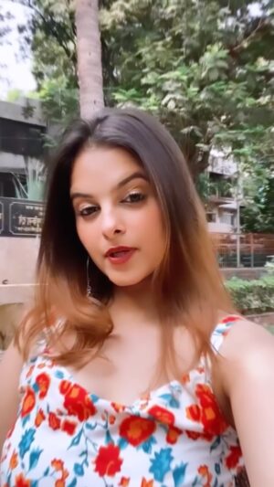 Deepa Rai Instagram - Chupke se 🙈❤️
#reels #explorepage #explore #foryou #trend #trending #trendingsongs #daily #post #reelsinstagram #reelitfeelit