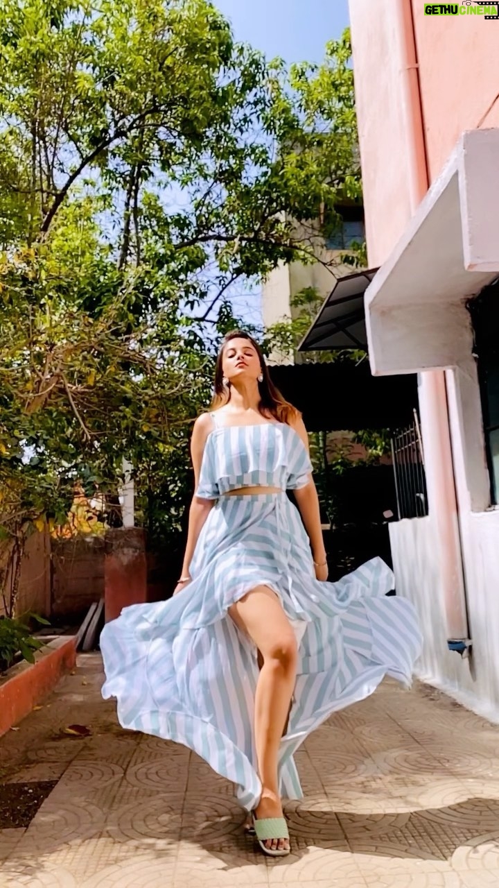 Deepa Rai - 16.6K Likes - Haule haule 🤍✌🏻
#reels #explore #explorepage #foryou #trendingreels #trending #trend