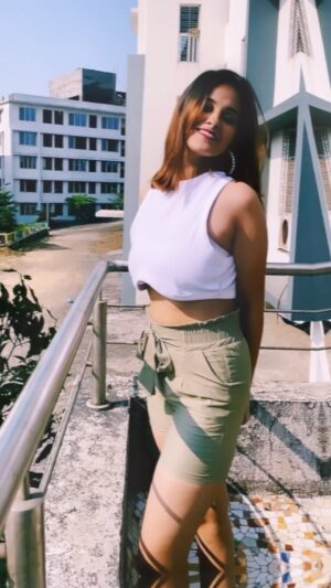Deepa Rai Instagram - Live life 🧿 before life leave you .
#explore #myself