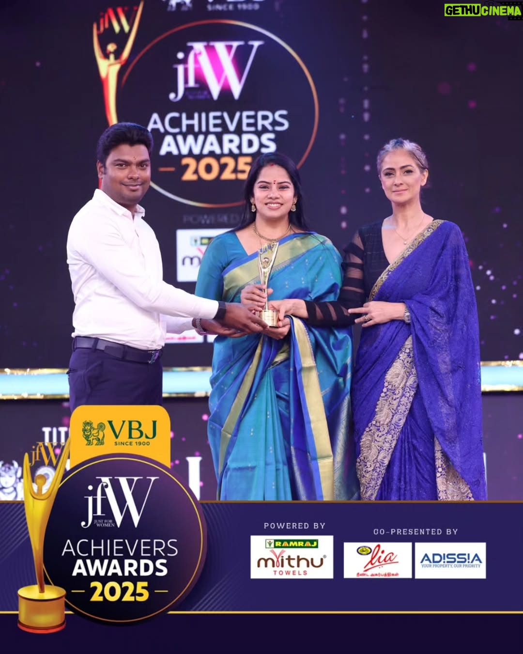 Deepa venkat - 5.3K Likes - @imdeepavenkat received the award for Excellence in Dubbing by @simranrishibagga and @mk_chairman , Adissia Real Estate. 

#jfwachieversawards2025

Title sponsor - @vummidibangaru
Powered by - @ramrajcottonofficial
Co-presented by - @cycle.in_ @adissiadevelopers