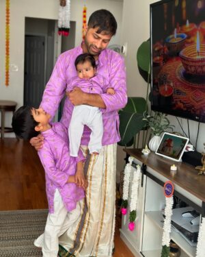 Deepika Jayaraman Instagram - Malargal Keten Vanamey Thandana
Kutti Thala’s Thala Deepavali 💜💚
All of us wearing @projectlove_bydeera creation