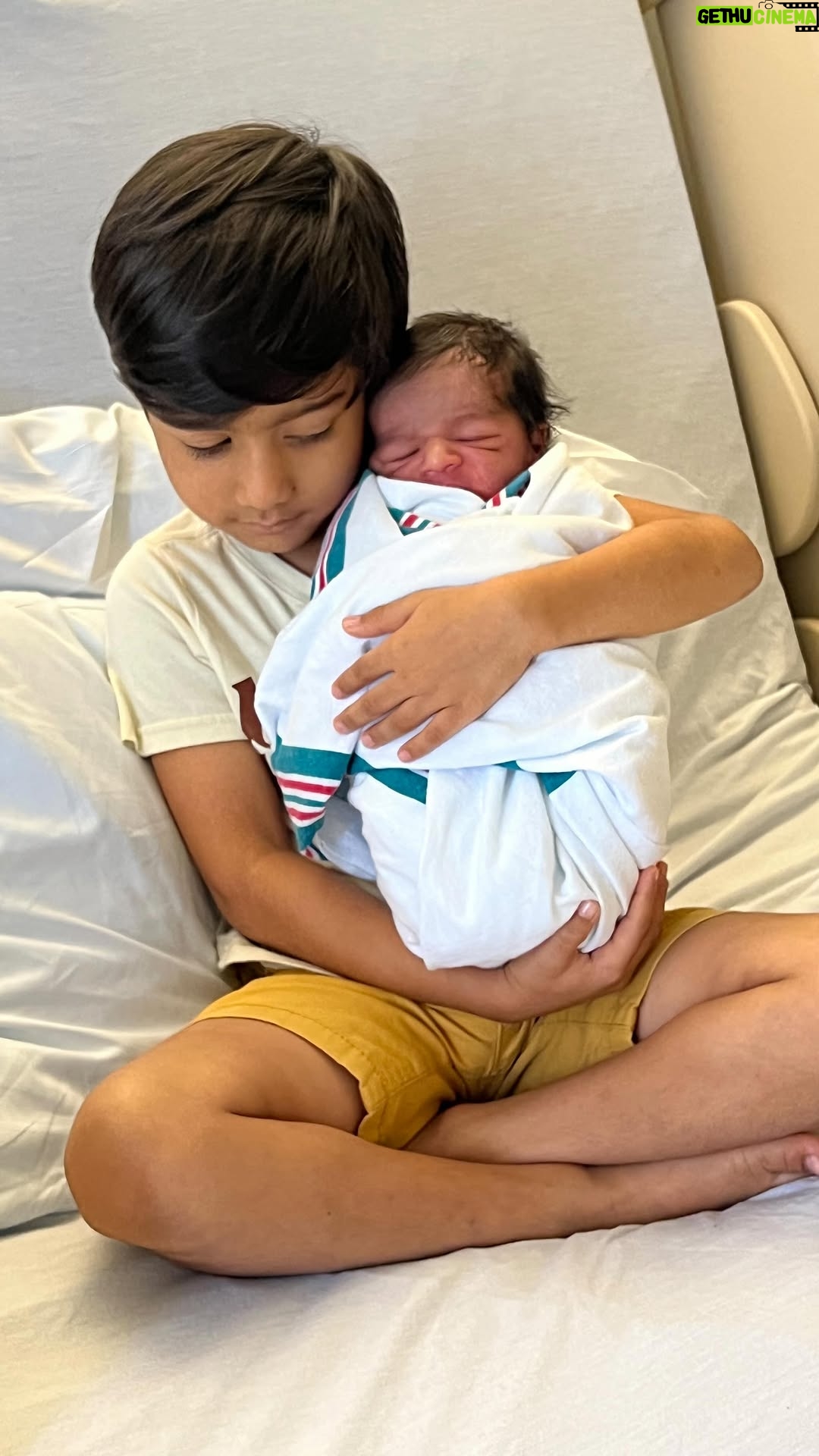 Deepika Jayaraman - 14.8K Likes - With every giggle and every hug, you teach your little brother about love and kindness. Your bond will grow stronger with each passing day 💙💙