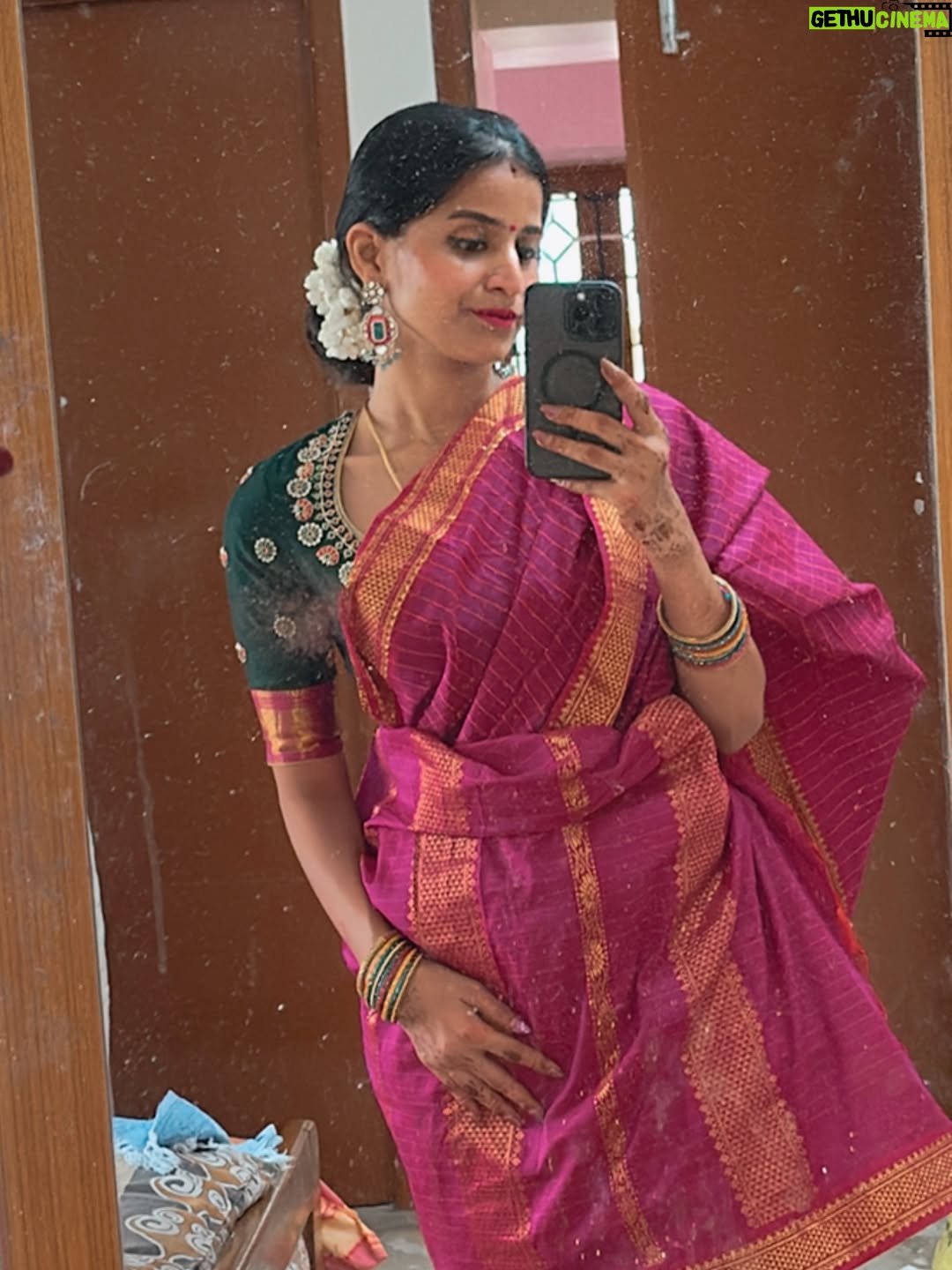 Deepika Jayaraman - 15.3K Likes - Varalakshmi 🙏🏻❤️