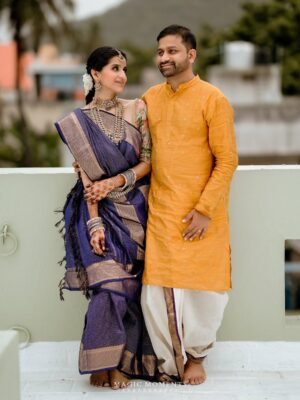 Deepika Jayaraman Instagram - The One where VYAN turns ONE 💙
& the 8th picture has my heart 🥹❤️
Photos @magicmomentsphotography.in
My Mehindi @dotsandcurves
My Make up & Hair @vyshalisundaram_makeupandhair
Boys outfit @sundari_silks
My saree @hayagrivas_silkhouse