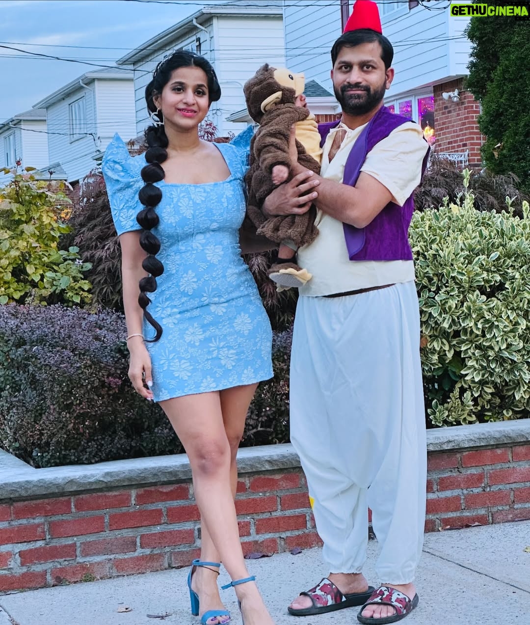 Deepika Jayaraman - 19.2K Likes - Imagine if you had three wishes, three hopes, three dreams, and they all could come true 
🧞‍♂️🐒👩🏻‍❤️‍👨🏻
Aladdin, Jasmine, Genie & Abu the Monkey ❤️

#halloween #familycostume #halloween2024