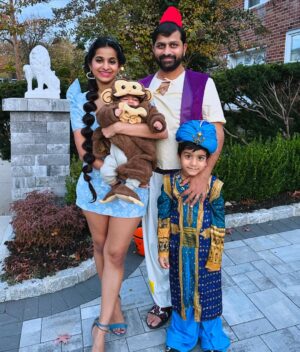 Deepika Jayaraman Instagram - Imagine if you had three wishes, three hopes, three dreams, and they all could come true
🧞♂️🐒👩🏻❤️👨🏻
Aladdin, Jasmine, Genie & Abu the Monkey ❤️
#halloween #familycostume #halloween2024