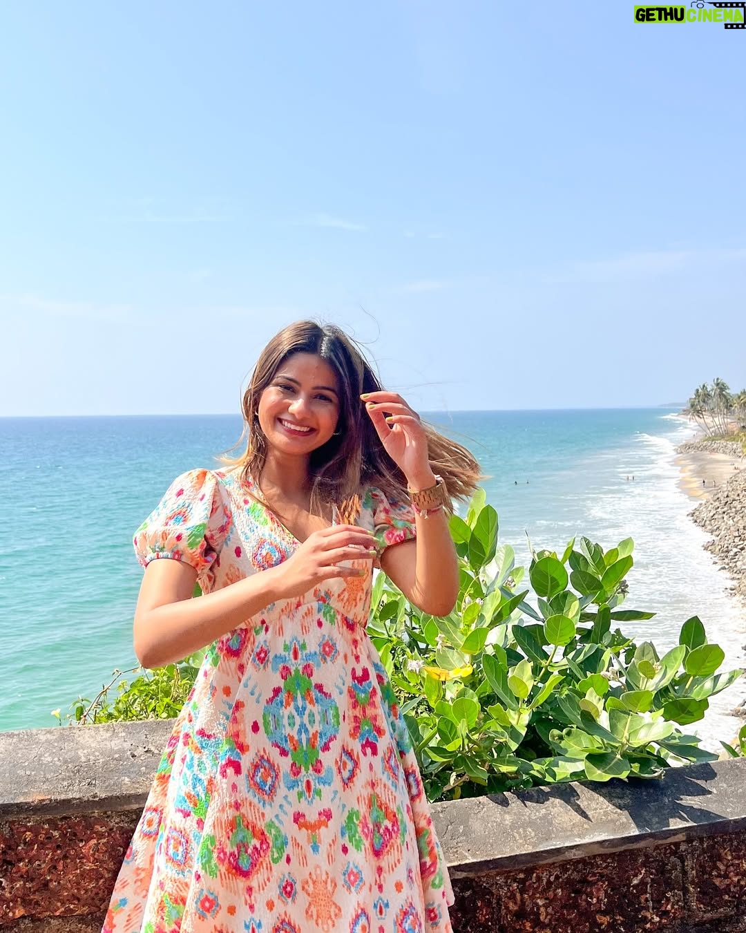Deesha Umesh - 12.5K Likes - Varkala 🩵🌊
.
Day 1 Itinerary 
Stay - @antiliyachalets (one of the best stays with beach view front ) 
Brunch - Trattoria (beach view cafe) 
Explored - @jatayuearthscenter ( Cost Rs. 555 , includes cable car ride) , Ram mandir, Swami Janardhana Temple (200 0 yrs old) 
Dinner - @tripislife 
.
#deeshaumesh #varkala #stay #cafe #recommendations
