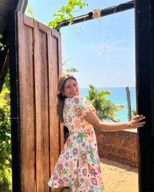 Deesha Umesh Instagram - Varkala 🩵🌊
.
Day 1 Itinerary
Stay - @antiliyachalets (one of the best stays with beach view front )
Brunch - Trattoria (beach view cafe)
Explored - @jatayuearthscenter ( Cost Rs. 555 , includes cable car ride) , Ram mandir, Swami Janardhana Temple (200 0 yrs old)
Dinner - @tripislife
.
#deeshaumesh #varkala #stay #cafe #recommendations