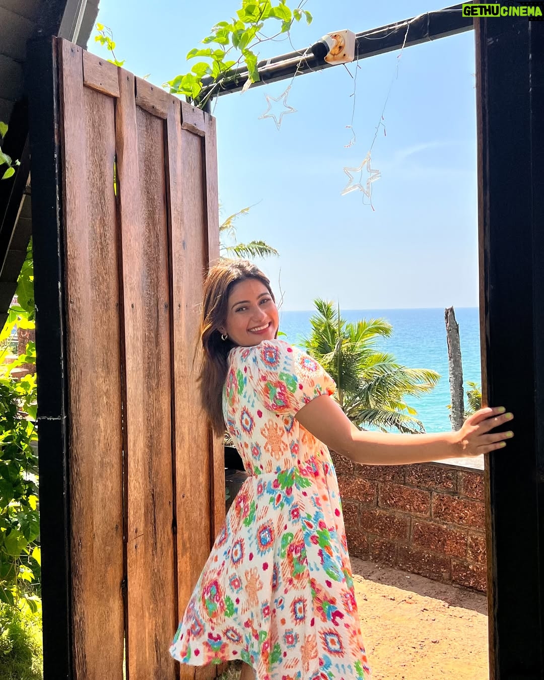 Deesha Umesh - 12.5K Likes - Varkala 🩵🌊
.
Day 1 Itinerary 
Stay - @antiliyachalets (one of the best stays with beach view front ) 
Brunch - Trattoria (beach view cafe) 
Explored - @jatayuearthscenter ( Cost Rs. 555 , includes cable car ride) , Ram mandir, Swami Janardhana Temple (200 0 yrs old) 
Dinner - @tripislife 
.
#deeshaumesh #varkala #stay #cafe #recommendations