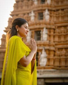 Actress Deesha Umesh HD Photos and Wallpapers January 2025