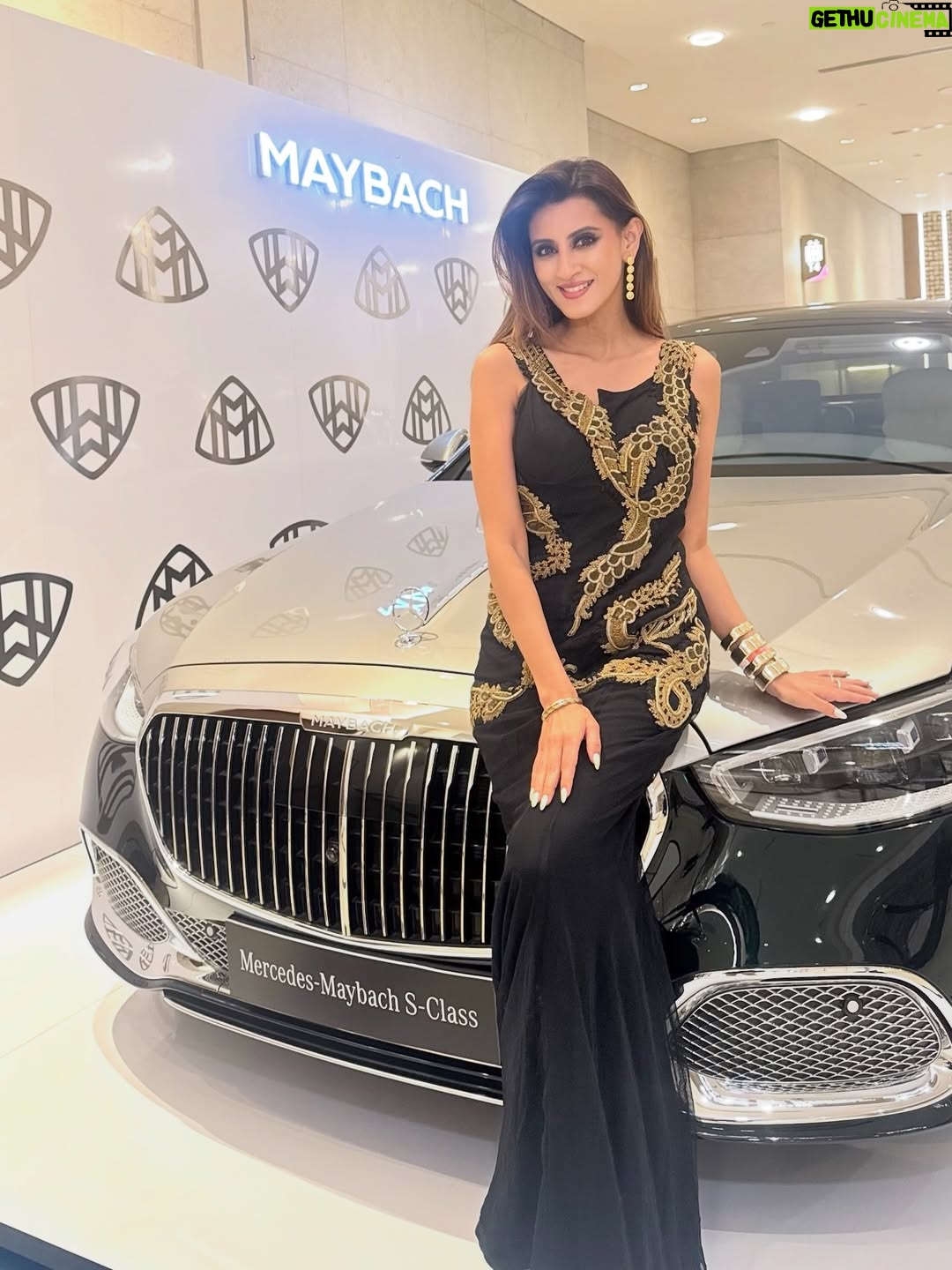 Deiya Sindhi - 5.5K Likes - An evening of sheer elegance at the @landmarkcarsmumbai × @bvlgari showcase ✨ Two icons, one unforgettable experience, where craftsmanship, innovation, and luxury came together beautifully. Hosted to perfection by my loveliest @diva.dipti24 . 💫

#MercedesBenz #Bulgari #MercedesXBulgari #LuxuryShowcase #LuxuryLifestyle #FineCraftsmanship #TimelessElegance #LuxuryExperience #IconicCollaboration #EveningOfElegance

[Mercedes-Benz × Bulgari showcase, Luxury collaboration, Bulgari jewellery, Mercedes Benz luxury event, Iconic partnership, Fine craftsmanship, High fashion event, Luxury lifestyle experience, Timeless elegance, Premium brand collaboration]