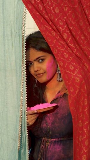 Denima Shrivastava Instagram - Zoya in parallel universe🫶✨
.
.
.
.
.
.
.
.
.
.
.
.
.
.
Self shoot, shoot ideas, Holi video ideas, Holi inspiration, tutorial, mobile videography, Bollywood, trending, reels, Instagram, love, fyp 

#selfshoot #shootideas #holivideoideas #video #tutorial #reels #fyp