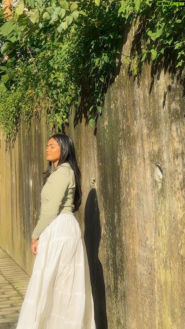 Denima Shrivastava - 100.8K Likes - Aise, aise, aise kaise? Waise jaise..🎵❤️
.
.
.
.
.
.
.
.
.
.
.
.
.
.
.
.
Self shoot, video ideas, shoot ideas, dreamy video, tutorial, mobile videography, bollywood, inspiraton, anuv jain, arz kiya hai, trending, reels, Instagram, love, fyp 

#selfshoot #arzkiyahai #anuvjain #tutorial #reels #fyp