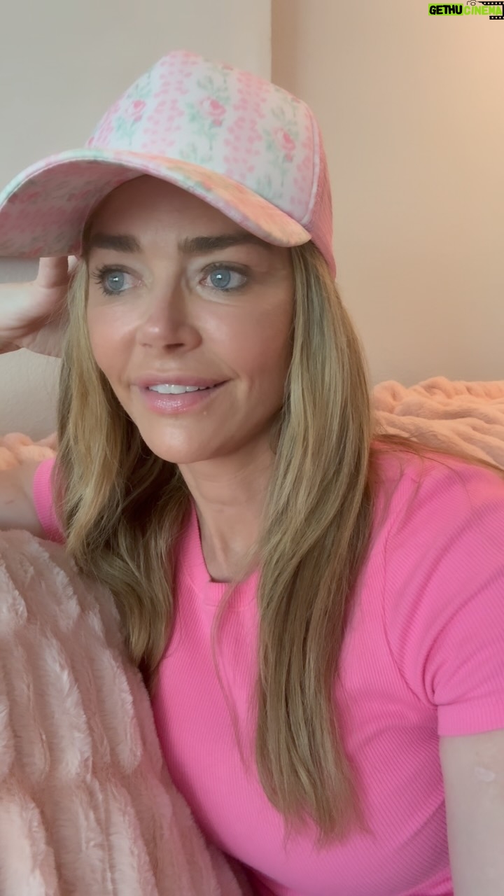 Denise Richards - 32.9K Likes - Just a little moment of gratitude. Thank you for the love-your kindness and support don’t go unnoticed! It means a lot to me💗