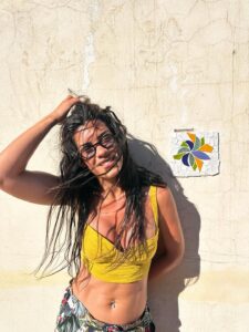 Actress Deniz Arna HD Photos and Wallpapers August 2025