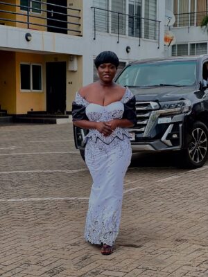 Dentaa Instagram - Glad to have been there to support our sister @omenaamensah as she laid her father to rest, while also honoring the 25th anniversary of her brother’s passing. A truly beautiful service filled with love, reflection, and strength.

Always a blessing reconnecting with new and old friends @ozwald_boateng @ritamawuena @ibrahimmahama3 @kuukuatheartist 💫

Styled by @da_therapizt @graceluxstyling
Outfit @halibraim_ 🩷