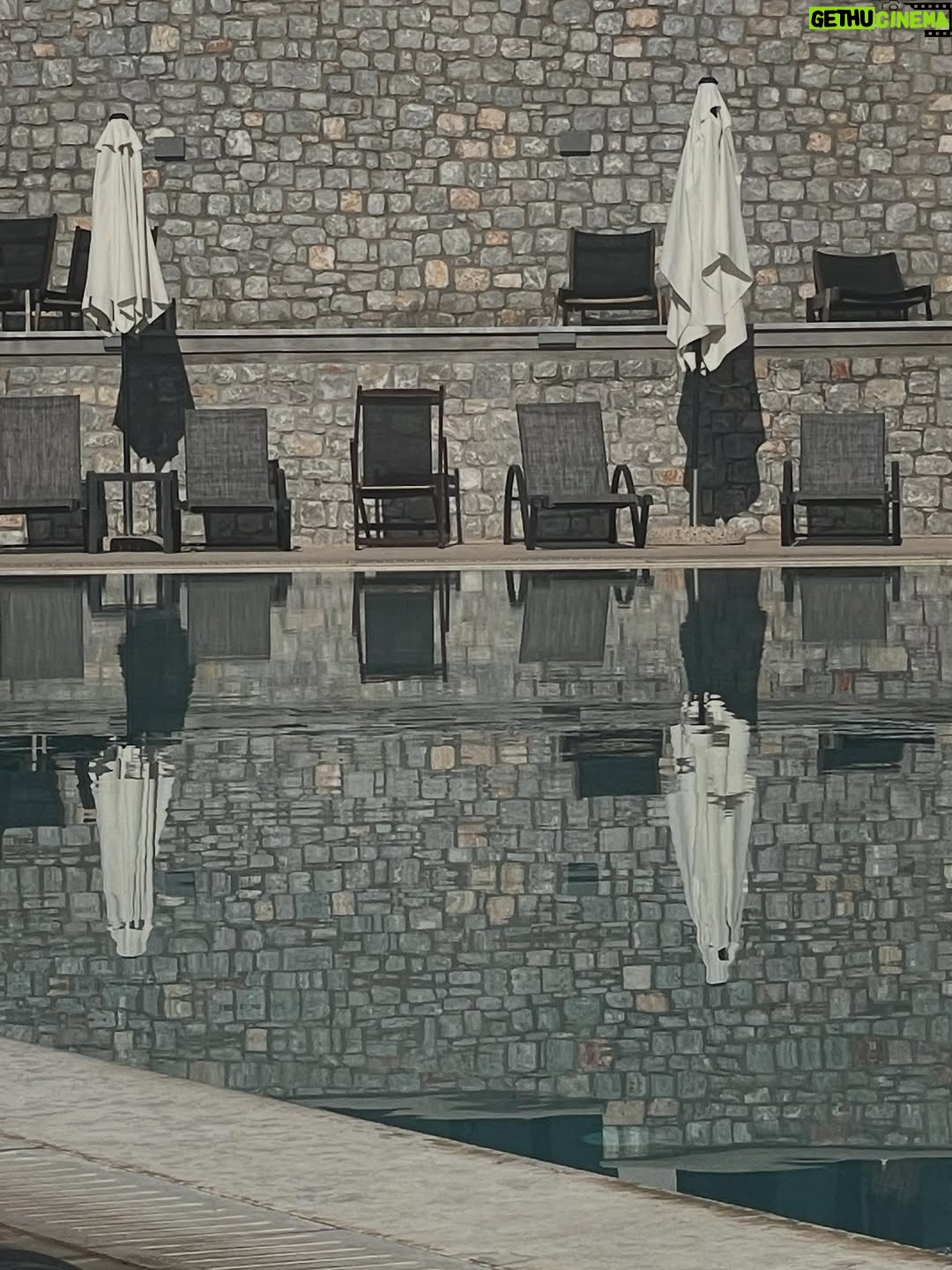 Derya Baykal - 32.7K Likes - Karşı kıyıda bir mola ✨🌿🌊