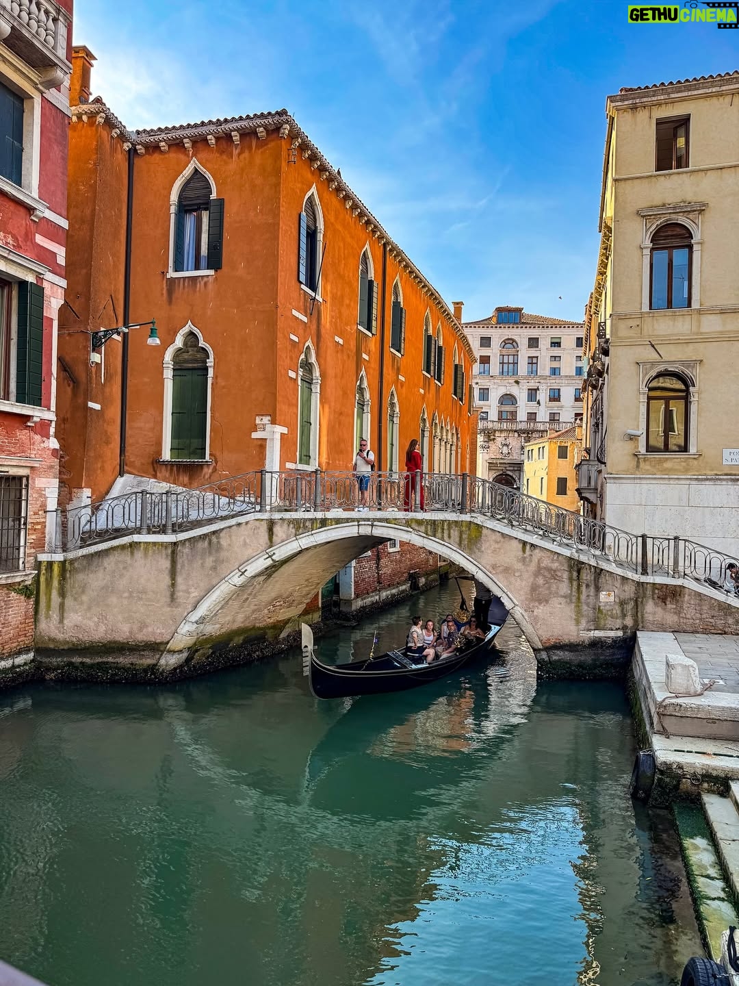 Deveshwari Negi - 1.6K Likes - Venice feels like a dream but khuda jaane,maybe I’m living one.✨ 🛶
& I’m here for it…. Every. Single. Frame. 📸
.
.
.
.
#khudajaane #bachnaaehaseeno #venice #venice🇮🇹 #venezia #italy #italia #veniceitaly #venicecanals #bollywoodsong #bollywood #italy🇮🇹 #pahaadi_soul #vacay #vacations #ranbirkapoor #ranbirdeepika #deepikapadukone #travelblogger #pics #pictures #potd #picture #picstitch #pictureoftheday #picofthedays #instapic #instamood