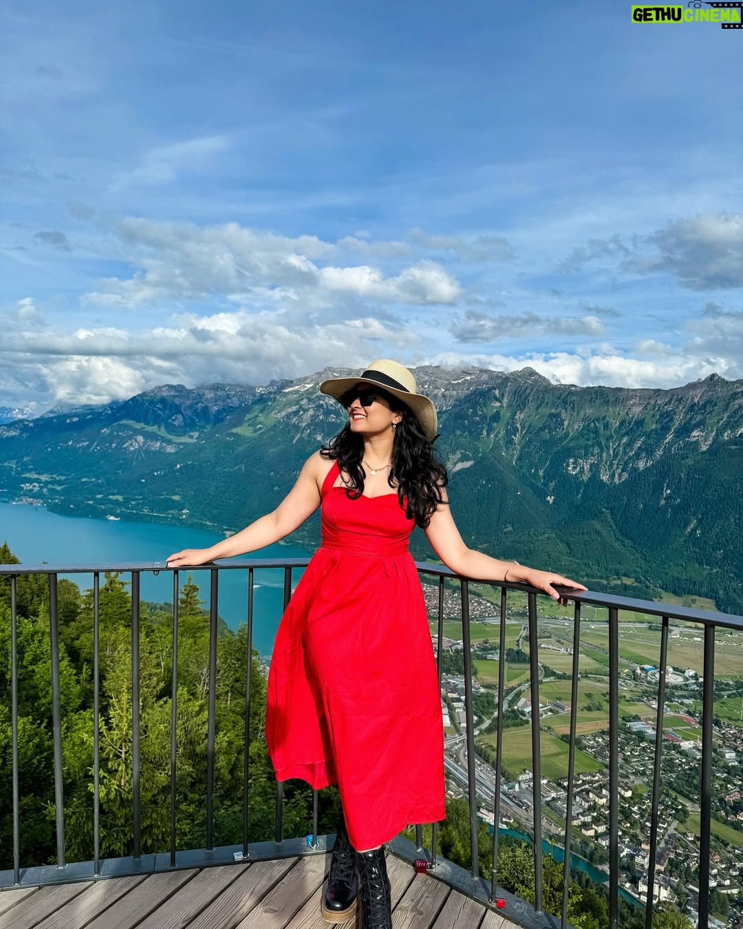 Deveshwari Negi - 1.7K Likes - Caught a rare sighting of the femme side 😉
All in for Swiss 🇨🇭 & Bollywood magic ✨ 
.
.
.

#pic #interlaken #interlakenswitzerland🇨🇭 #switzerland #switzerland_vacations #switzerland_destinations #thun #europetravel #summer #summertrip #europesummer #pahaadi_soul #steamtrain #harderkulm #brienz #brienzersee #indianineurope #travelblogger #pictureoftheday #pictures