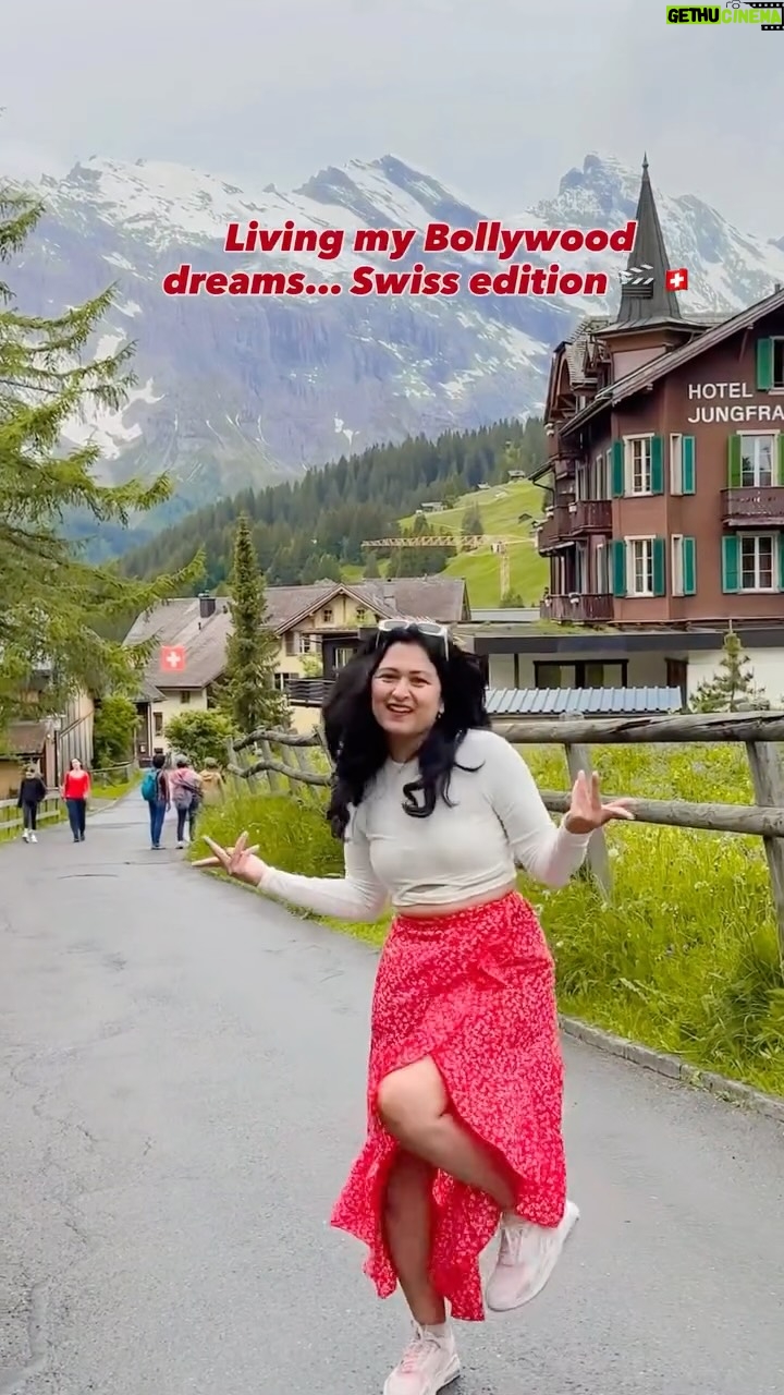 Deveshwari Negi - 3.6K Likes - Dancing through Swiss dreams 💕
.
.
.
#pahaadi_soul #switzerland🇨🇭 #switzerland #switzerland_vacations #bollywood #bollywoodmusic #bollywoodlovers #swiss #swissalps #jungfrau #lauterbrunnen #grindelwald #indianineurope #travelblogger #europe #indianinbelgium #mountains #dance #dancevideos #switzerland_destinations #wengen #murren #heykanchan #dancer