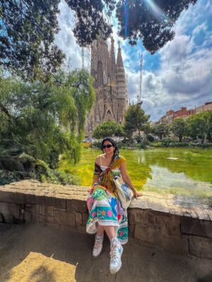 Deveshwari Negi Instagram - From the Himalayas to the Mediterranean .. this Pahadi girlās got stories to tell šāØ
.
.
.
#barcelona #spain #barcelonacity #barcelonašŖšø #europe #europetrip #pahaadi_soul #travelgram #pics #pictures #pictureoftheday #potd #ootd #picture #picstitch #senorita #bonita #spanish #love #spainā¤ļø #spaintrip #costabravalover #pic #picofthedays #wanderer