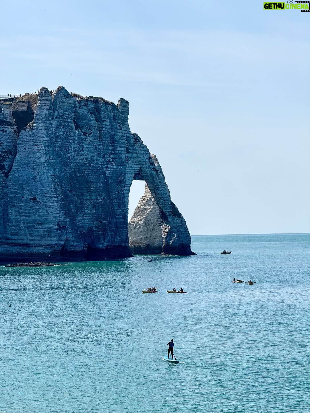 Deveshwari Negi - 1.8K Likes - Some days you just need a view like this 😊
.
.
.
#étretat #etretat #france #normandy #normandyfrance #beautifuldestinations #pahaadi_soul #indianineurope #travelblogger #europe #france🇫🇷 #travelling #travellers #tips #tipsandtricks #paris #parisfrance #francetourisme #fyp #explore #normandymylove #potd #pics #pictureoftheday #picstitch #picture #picoftheweek #picooftheday