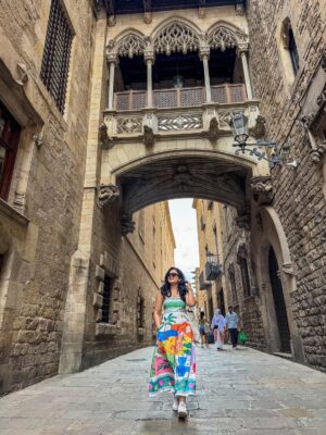 Deveshwari Negi Instagram - From the Himalayas to the Mediterranean .. this Pahadi girlās got stories to tell šāØ
.
.
.
#barcelona #spain #barcelonacity #barcelonašŖšø #europe #europetrip #pahaadi_soul #travelgram #pics #pictures #pictureoftheday #potd #ootd #picture #picstitch #senorita #bonita #spanish #love #spainā¤ļø #spaintrip #costabravalover #pic #picofthedays #wanderer