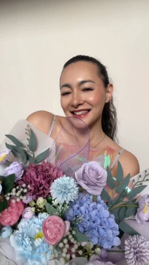 Dewi Rezer Instagram - Life is so endlessly beautiful ❤️
•
Two months after my treatment @wonjin_indonesia_  in Korea so happy with the results, @sabina_tan88 made everything easier, feeling so grateful… Thank you babe ❤️