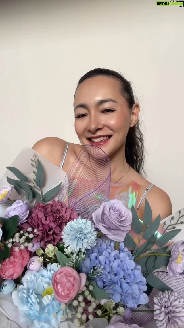 Dewi Rezer - 384 Likes - Life is so endlessly beautiful ❤️
•
Two months after my treatment @wonjin_indonesia_  in Korea so happy with the results, @sabina_tan88 made everything easier, feeling so grateful… Thank you babe ❤️