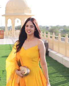 Actress Dhairya Sandhyana HD Photos and Wallpapers September 2025
