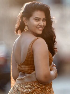 Dhivya Duraisamy Instagram - PC @prj4987 
Blouse @askcouture.7