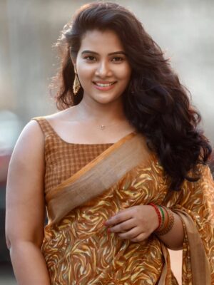 Dhivya Duraisamy Instagram - PC @prj4987 
Blouse @askcouture.7