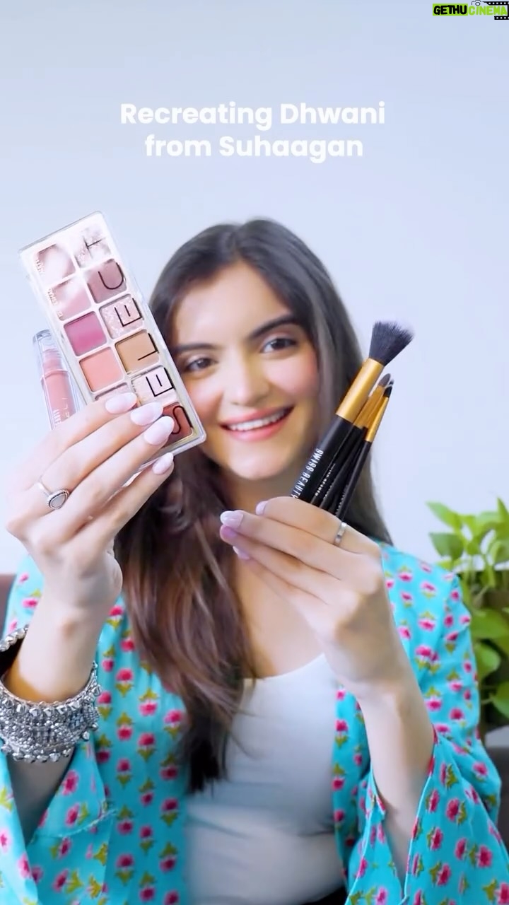 Dhwani Gori - 11.2K Likes - Got my hands on the Select palette by Swiss Beauty and I’m already obsessed✨
Recreated Dhwani’s elegant look from #Suhaagan using just these 3 beauty heroes 🤪❤️💄@swissbeautyselect 

#TVGlam #DesiMakeup #Dhwanilnspired
#BeautyReel #SwissBeauty #SelectPalette
#MakeupLover #BeautyFind #NewFav #Obsessed
#MakeupAddict #GlamGoals #PaletteLove
#MakeupHaul 
#12eyeshadow #swissbeautyselect