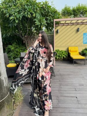 Dhwani Gupta Instagram - Wearing this beautiful outfit from @womancart.in š¤š»āØ
Itās the perfect blend of modern and elegant design š«¶š»
#explore #explorepage #foryou #fyp #trending #postoftheday #ootd
Suits, coord sets, outfits, Jammu, Jammu girl, elegance, fashion, lifestyle, ootd, fashion inspo