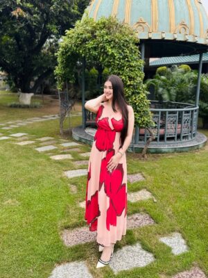 Dhwani Gupta Instagram - Chapter 23 🤌🏻

#explore #explorepage #foryou #foryoupage #fyp #trending #fashion #lifestyle #contentcreator #birthdaygirl #jammu #jammugirl 

[fashion, lifestyle, ootd, outfit, outfit inspo ]