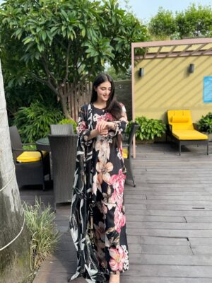 Dhwani Gupta Instagram - Wearing this beautiful outfit from @womancart.in š¤š»āØ
Itās the perfect blend of modern and elegant design š«¶š»
#explore #explorepage #foryou #fyp #trending #postoftheday #ootd
Suits, coord sets, outfits, Jammu, Jammu girl, elegance, fashion, lifestyle, ootd, fashion inspo