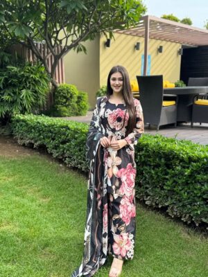 Dhwani Gupta Instagram - Wearing this beautiful outfit from @womancart.in š¤š»āØ
Itās the perfect blend of modern and elegant design š«¶š»
#explore #explorepage #foryou #fyp #trending #postoftheday #ootd
Suits, coord sets, outfits, Jammu, Jammu girl, elegance, fashion, lifestyle, ootd, fashion inspo