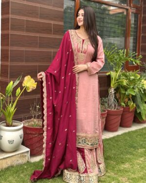 Dhwani Gupta Instagram - Living my desi girl era šŖ·š
Wearing this gorgeous long shirt and lehnga from @mv.boutiqe
You can order yours from them āØ
#explore #foryou #fyp
Suits, desi outfits, lehnga, desi girl, desi era, traditionals, ethnic wear, jammu boutique, Jammu girl