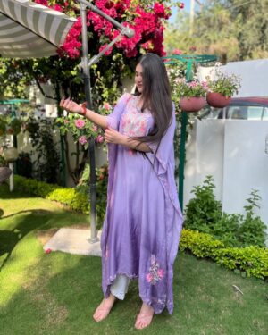 Dhwani Gupta Instagram - Effortlessly chicš¤
#explore #explorepage #foryou #fyp
